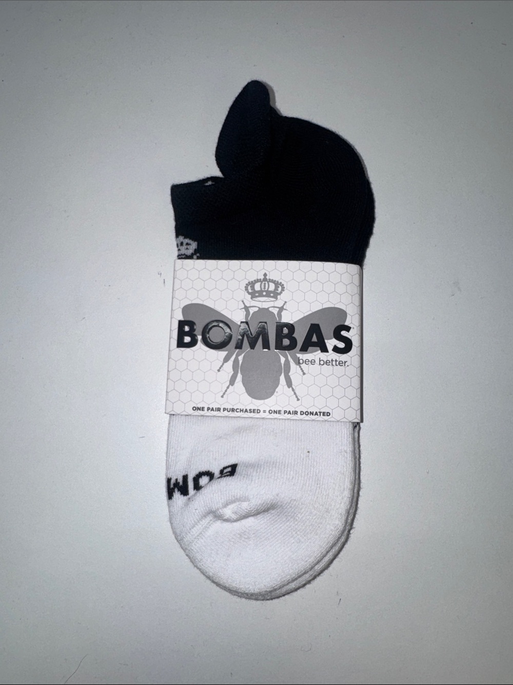 Bombas Women's Low-Cut Socks — Black & White